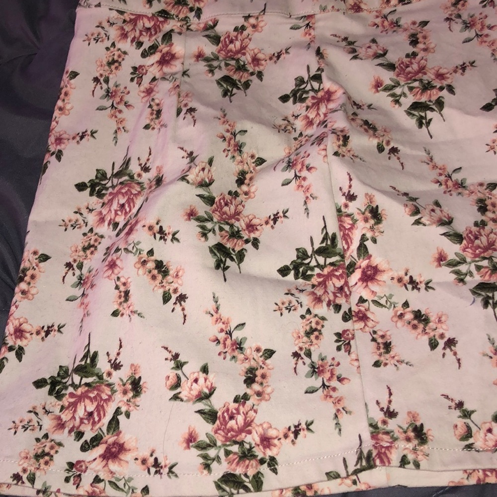 Forever 21 floral skirt - Picture 3 of 8